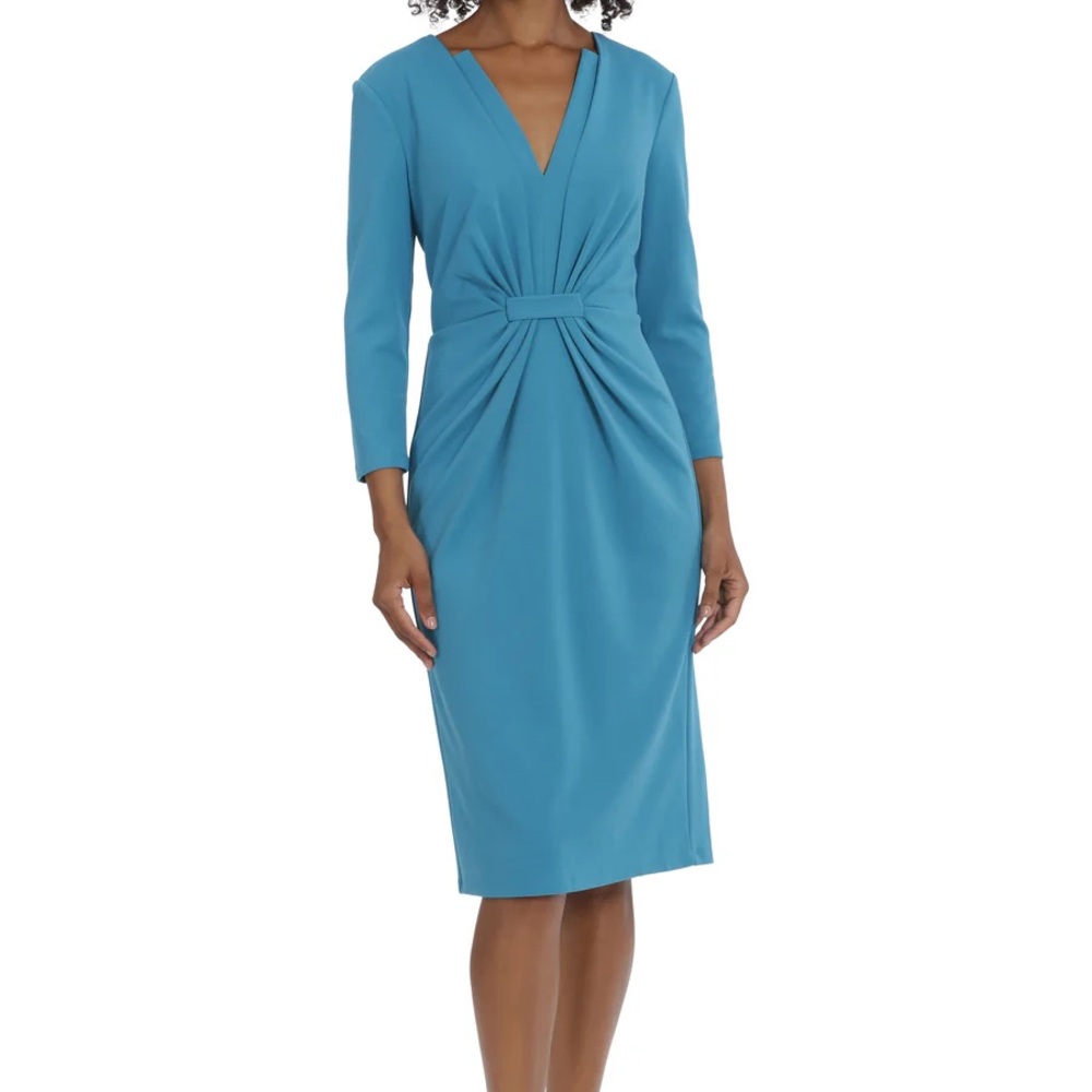 Maggy London G5491M - V-Neck Knee-Length Formal Dress